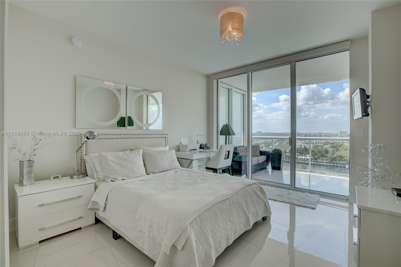PLAZA AT OCEANSIDE (THE) · #1011 in Pompano Beach - Photo 17