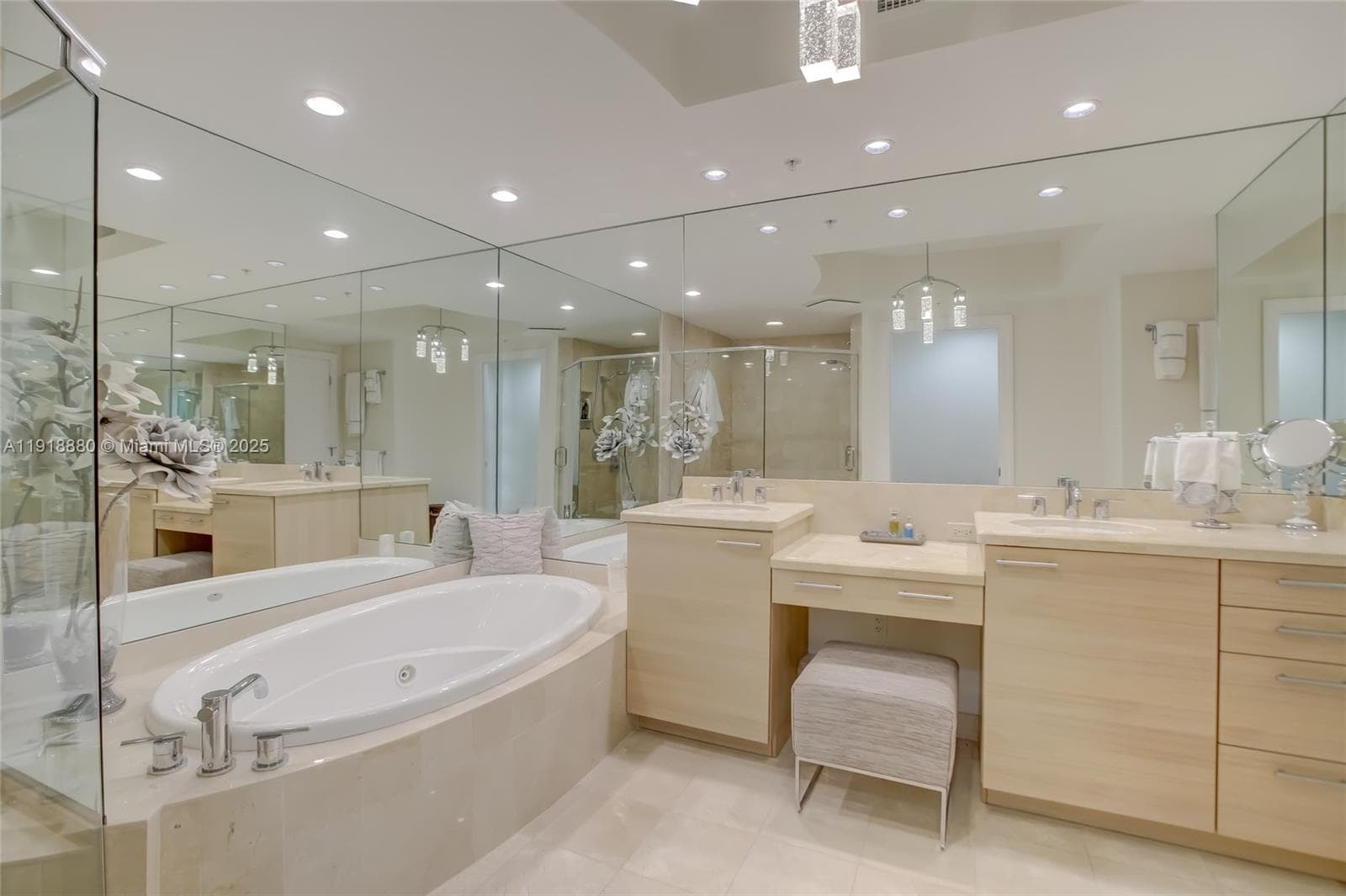 PLAZA AT OCEANSIDE (THE) · #1011 in Pompano Beach - Photo 16
