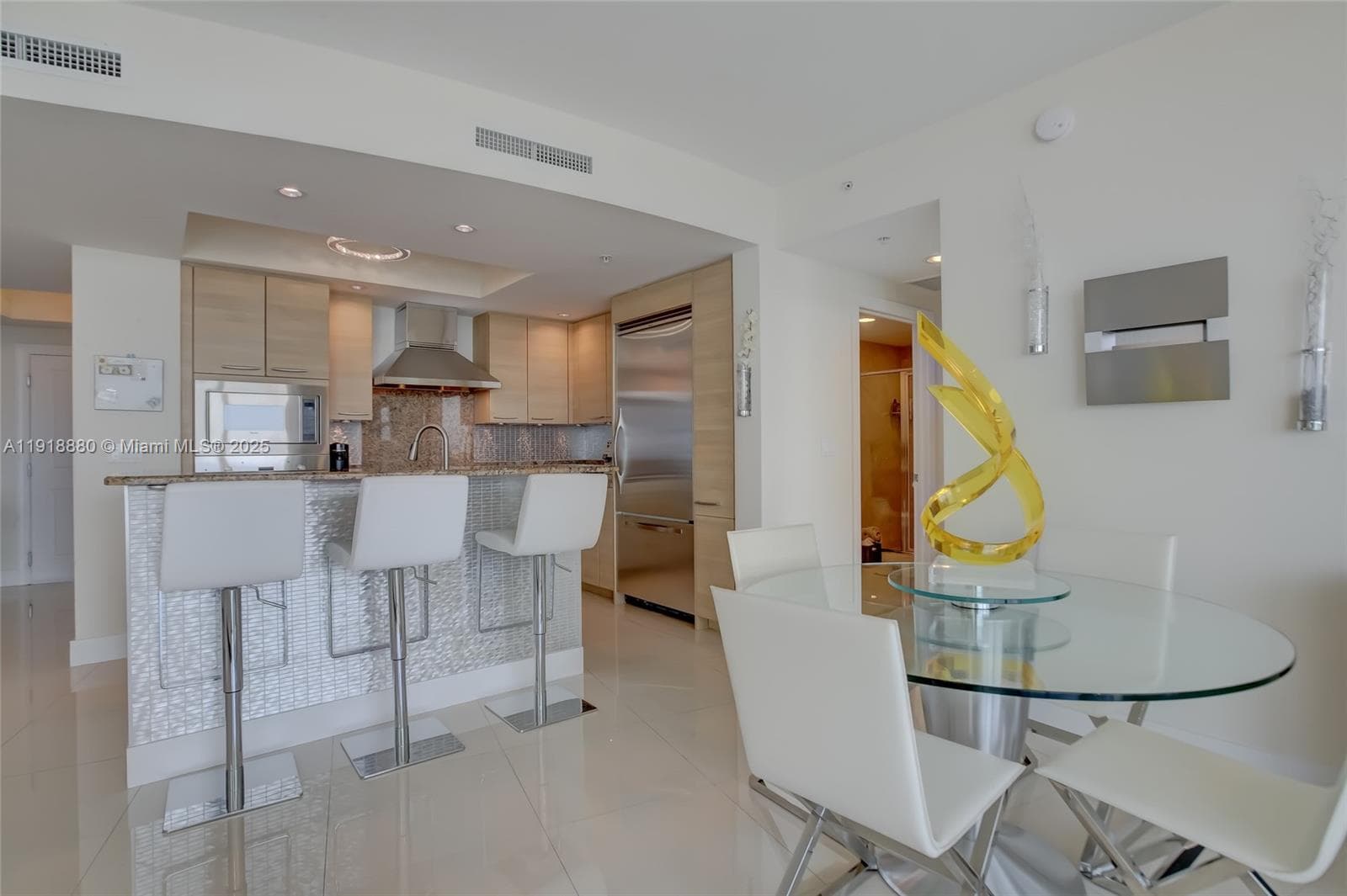 PLAZA AT OCEANSIDE (THE) · #1011 in Pompano Beach - Photo 9