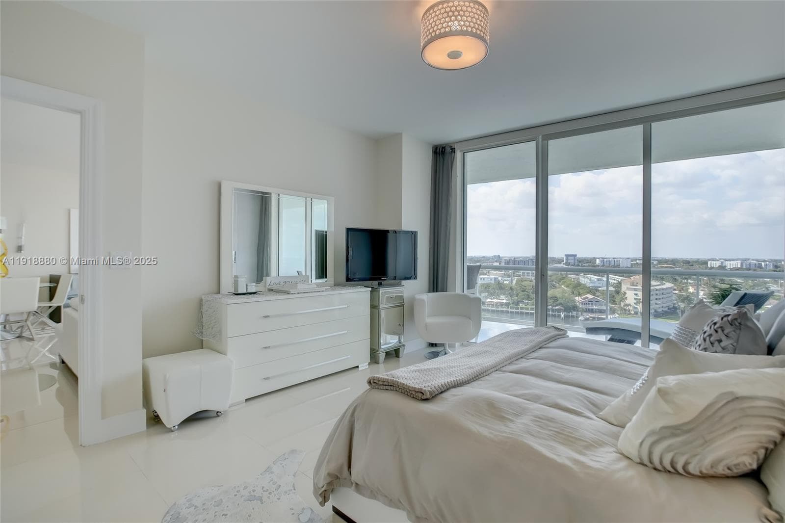 PLAZA AT OCEANSIDE (THE) · #1011 in Pompano Beach - Photo 14