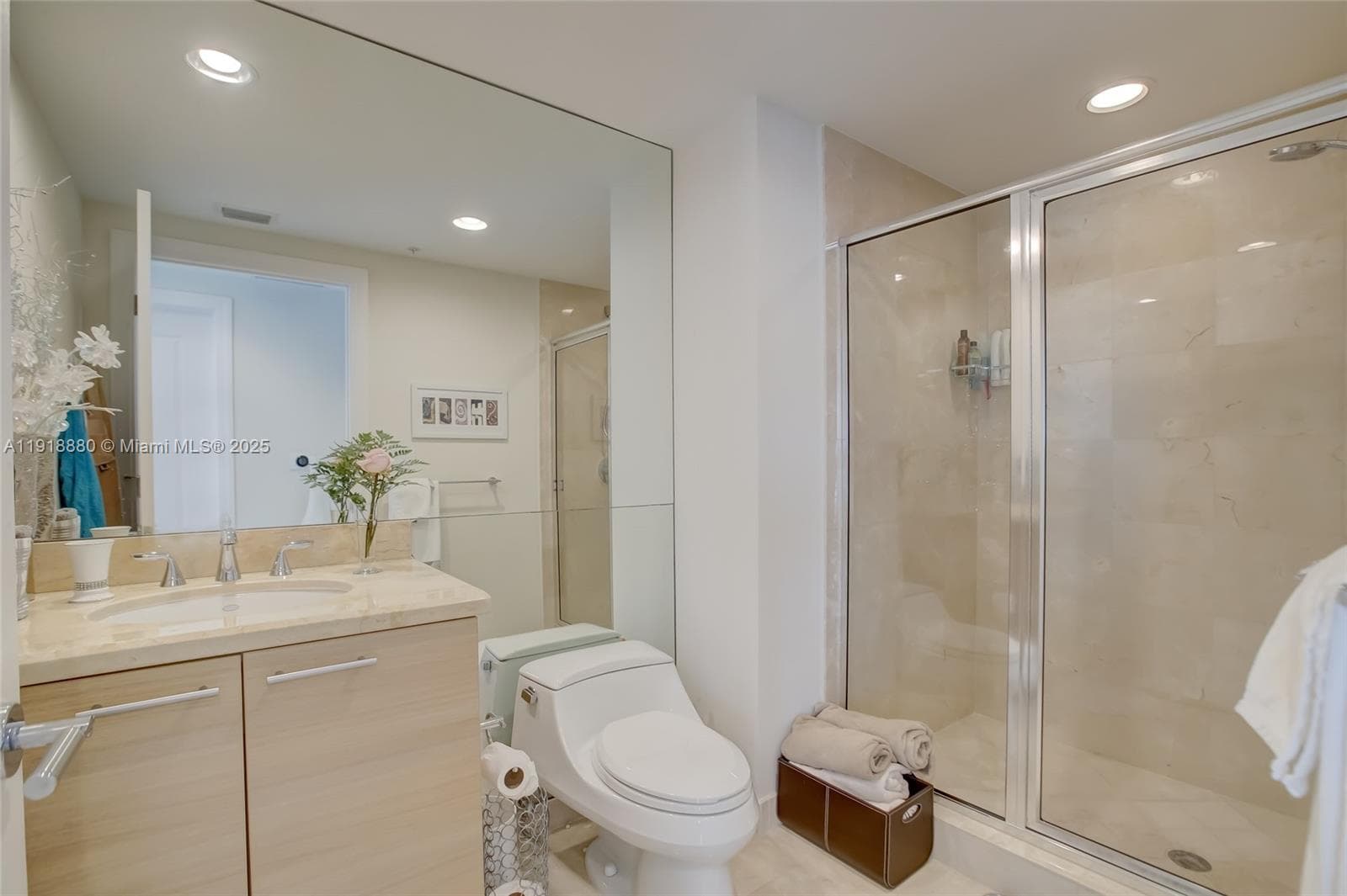 PLAZA AT OCEANSIDE (THE) · #1011 in Pompano Beach - Photo 19