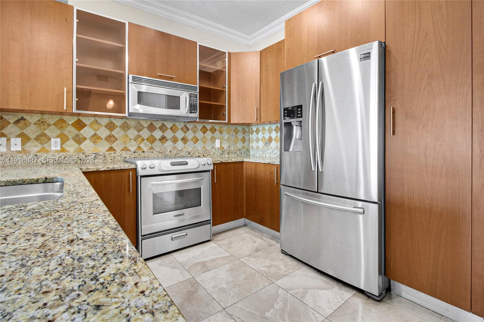 Ocean Marine Yacht Club · #1410 in Hallandale Beach - Photo 3