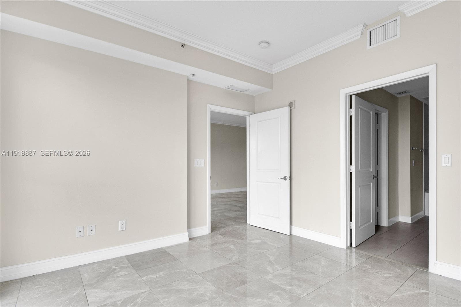 Ocean Marine Yacht Club · #1410 in Hallandale Beach - Photo 8