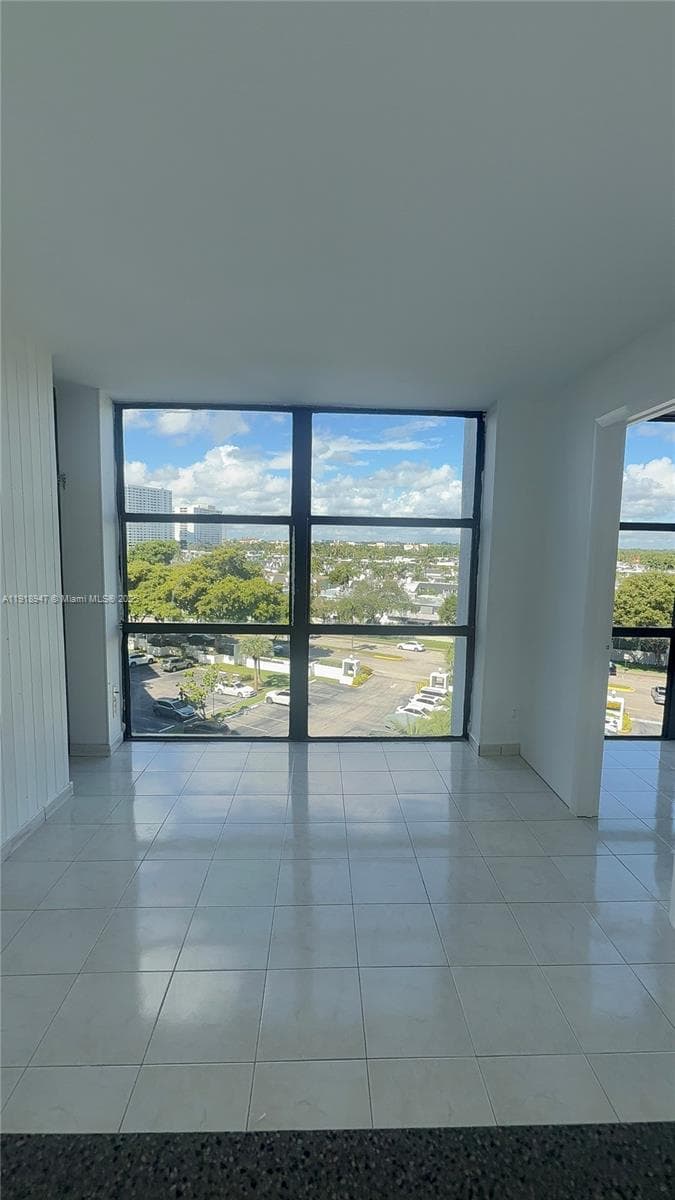 Oceanview Park · #701 in Hallandale Beach - Photo 12