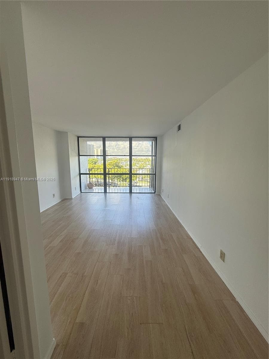 Oceanview Park · #701 in Hallandale Beach - Photo 5