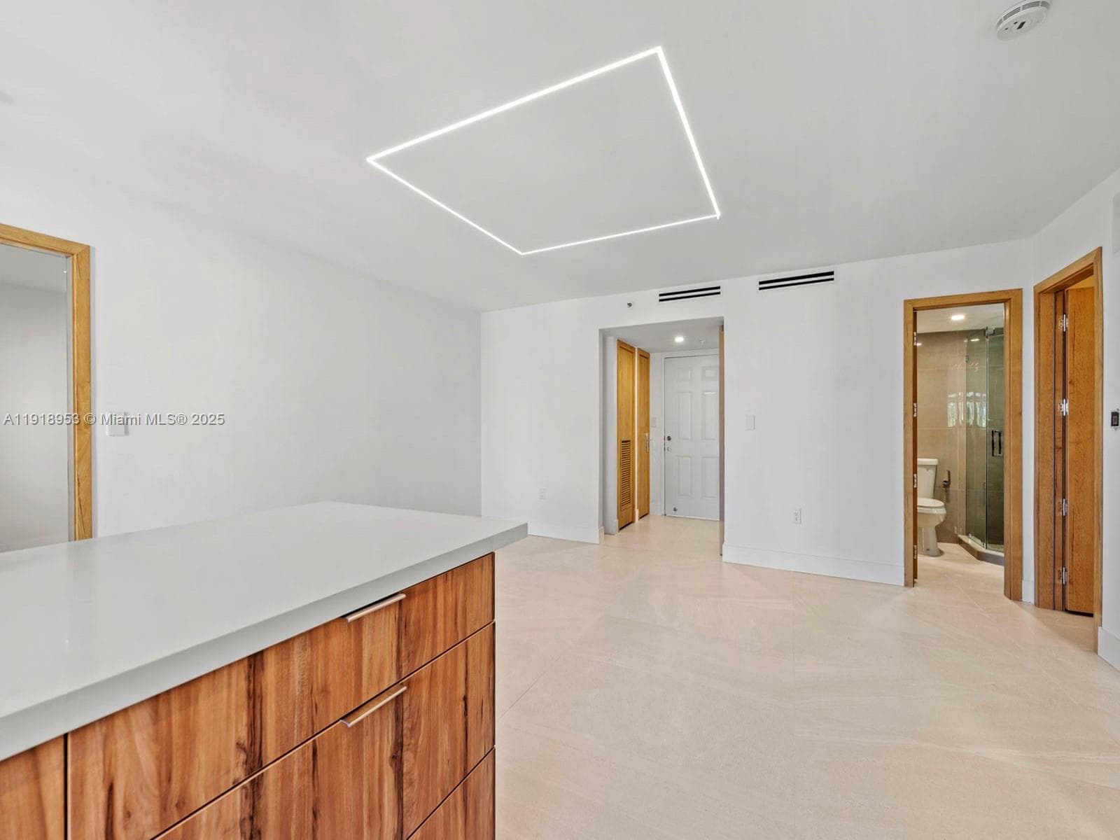 Vista Lake · #206 in Miami - Photo 6