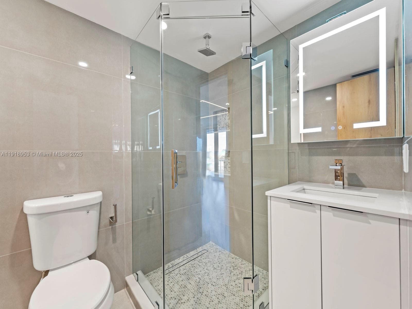 Vista Lake · #206 in Miami - Photo 13