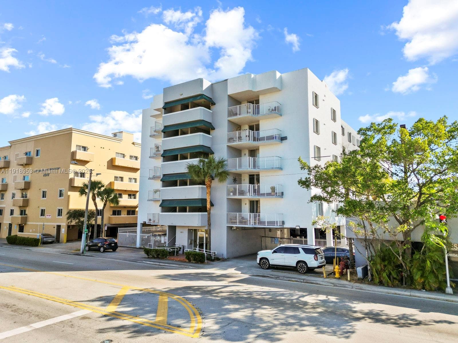 Vista Lake · #206 in Miami - Photo 20