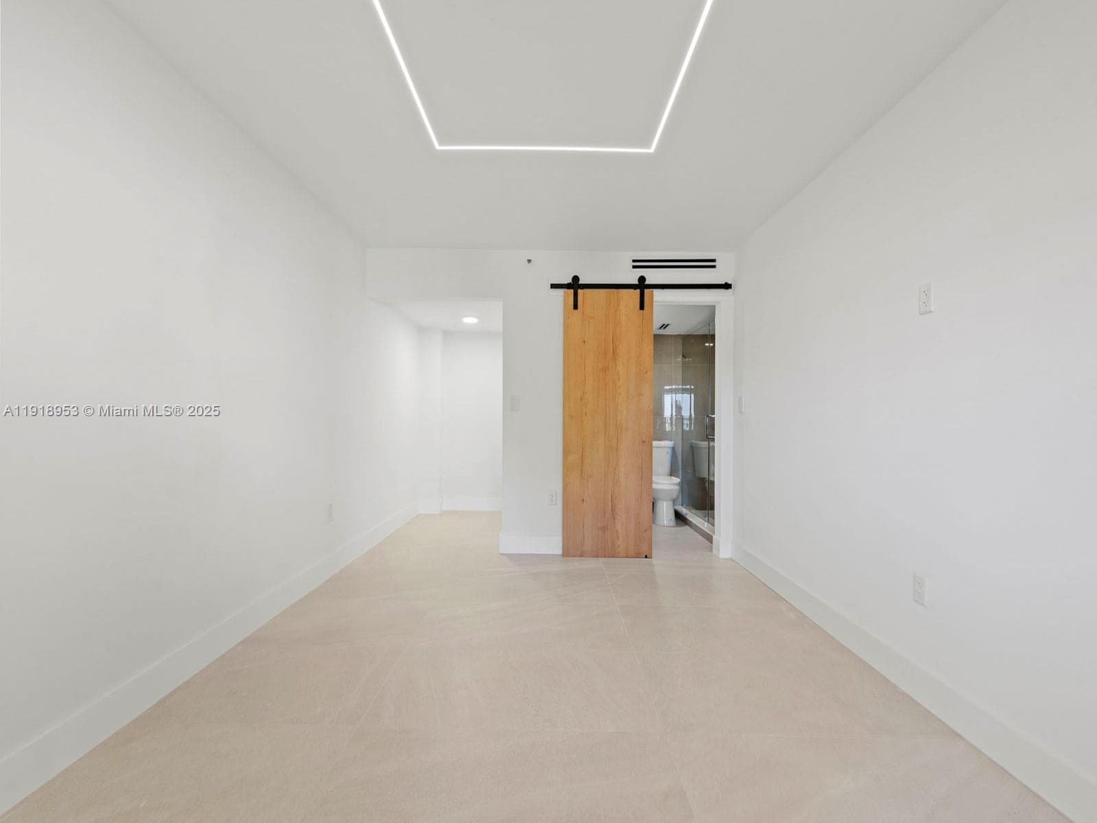 Vista Lake · #206 in Miami - Photo 14