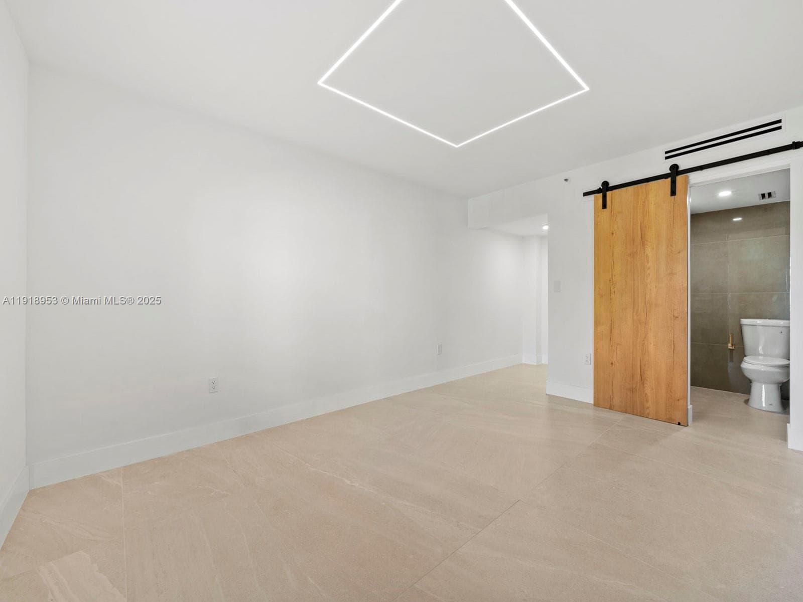 Vista Lake · #206 in Miami - Photo 15