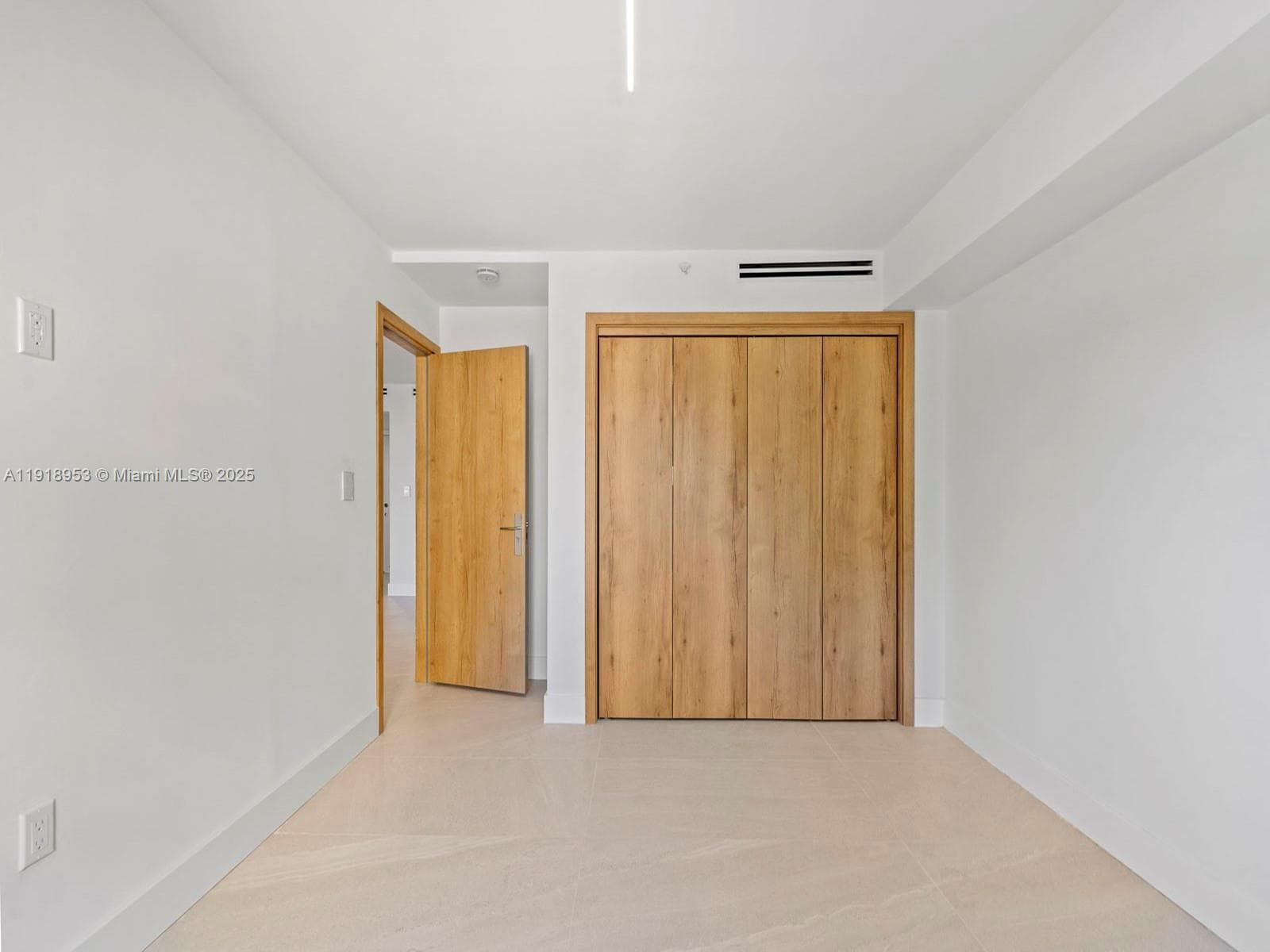 Vista Lake · #206 in Miami - Photo 11