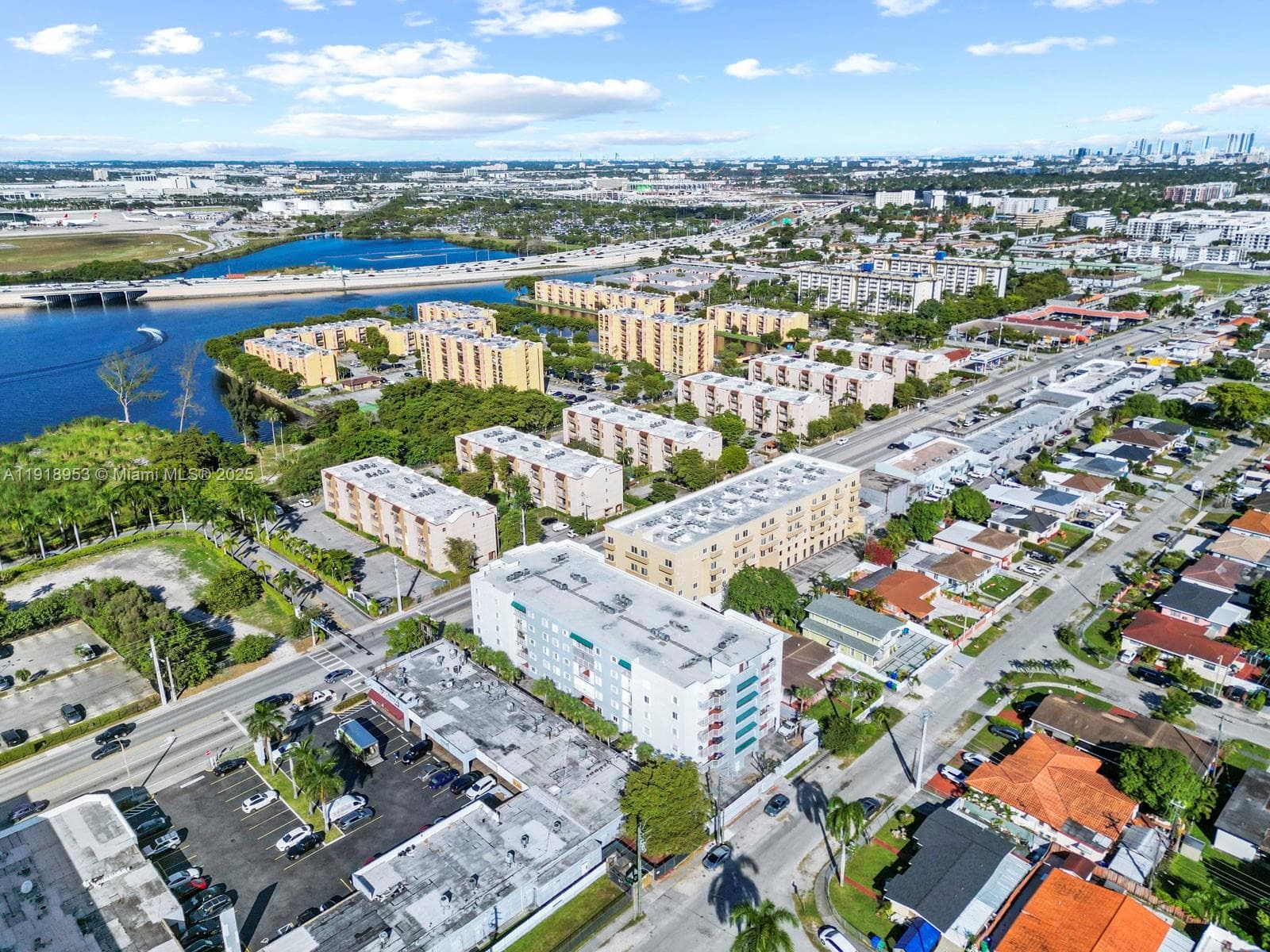Vista Lake · #206 in Miami - Photo 25