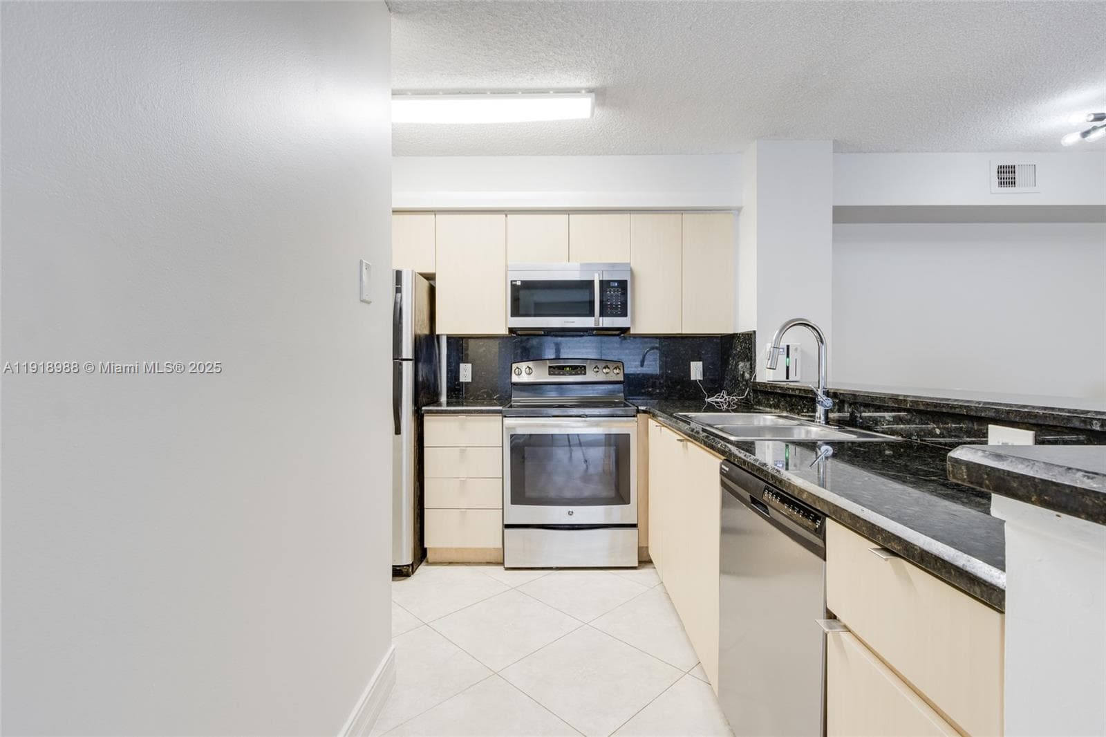 HOLLYWOOD PARC CONDOMINIU · #13-5 in Hollywood - Photo 16