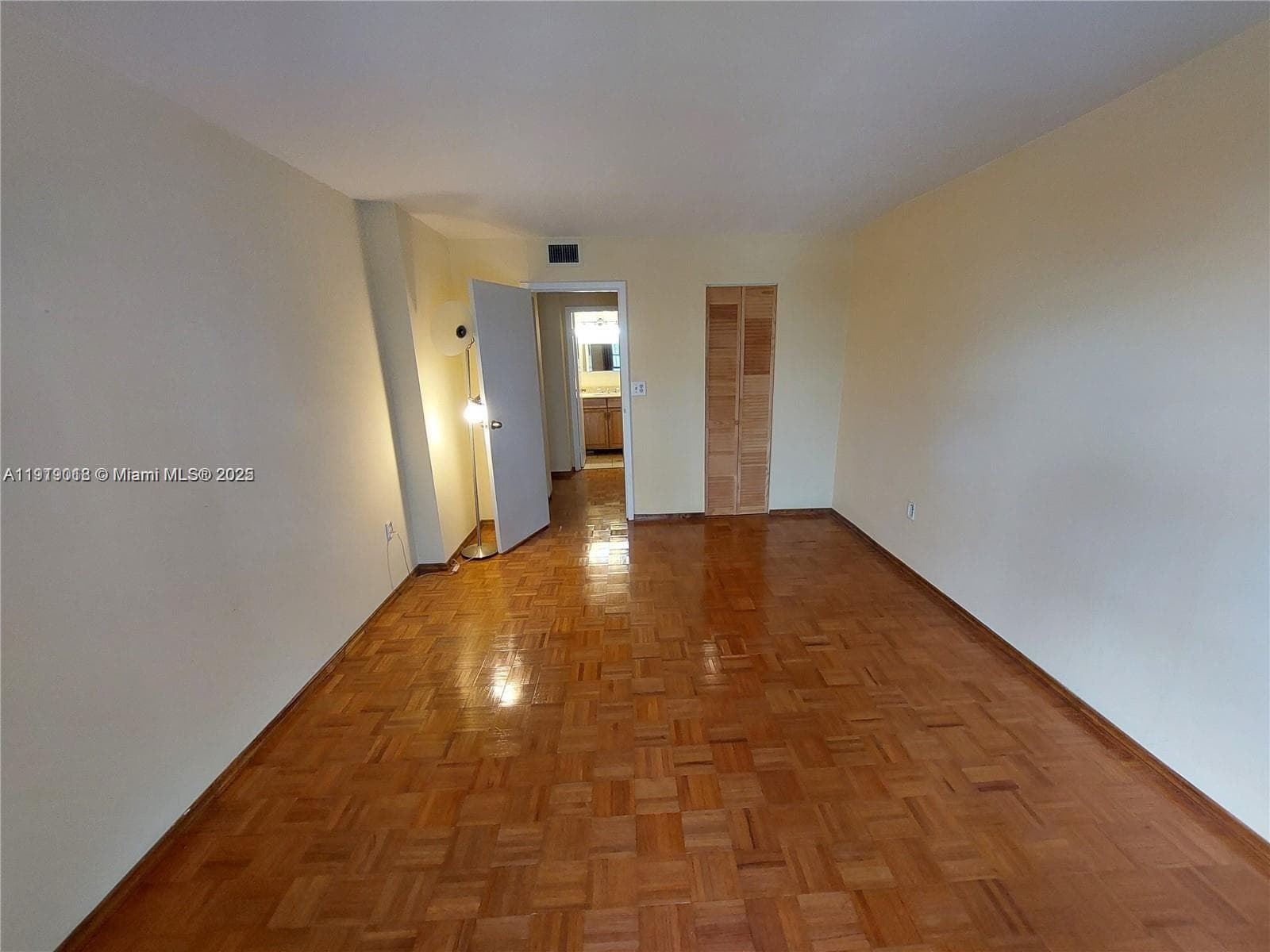 WOODSIDE APTS CONDO · #A216 in North Miami Beach - Photo 12