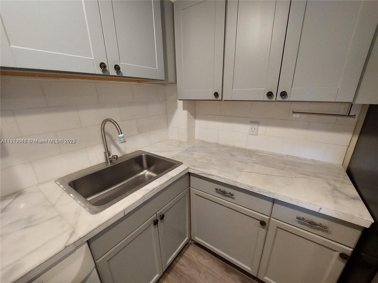 WOODSIDE APTS CONDO · #A216 in North Miami Beach - Photo 7