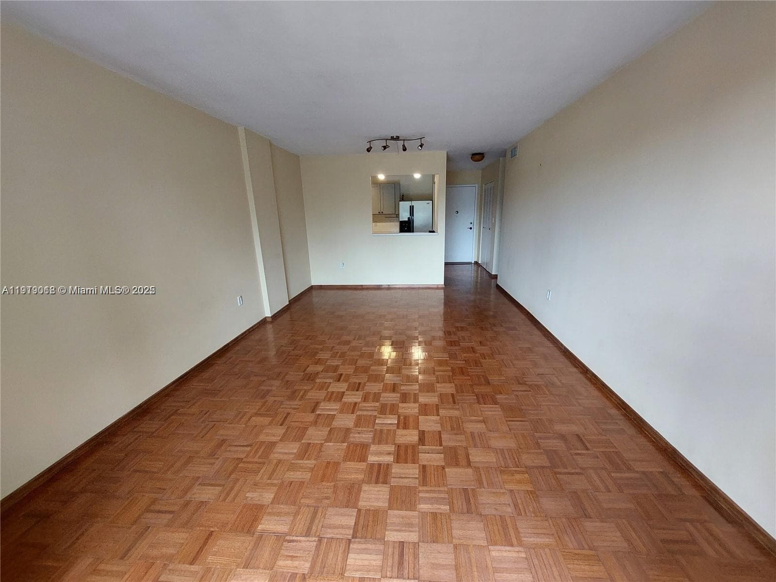 WOODSIDE APTS CONDO · #A216 in North Miami Beach - Photo 11