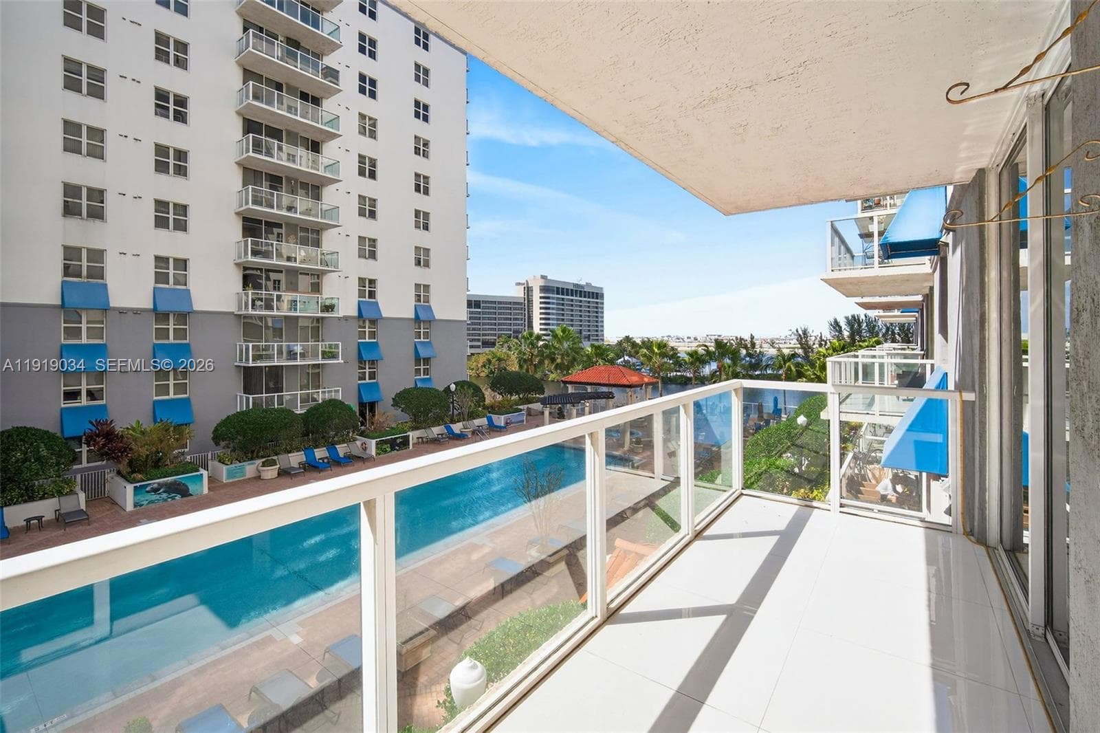 BLUE LAGOON CONDO · #610 in Miami - Photo 1