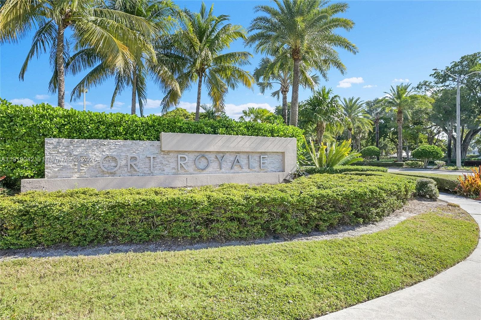 TOWER PORTSMOUTH AT PORT · #1009 in Fort Lauderdale - Photo 2