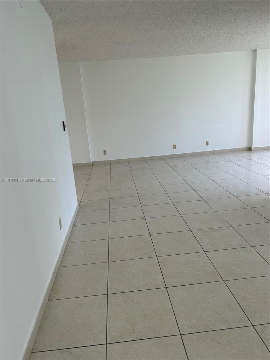 PLAZA OF AMERICAS CONDO P · #509 in Sunny Isles Beach - Photo 27