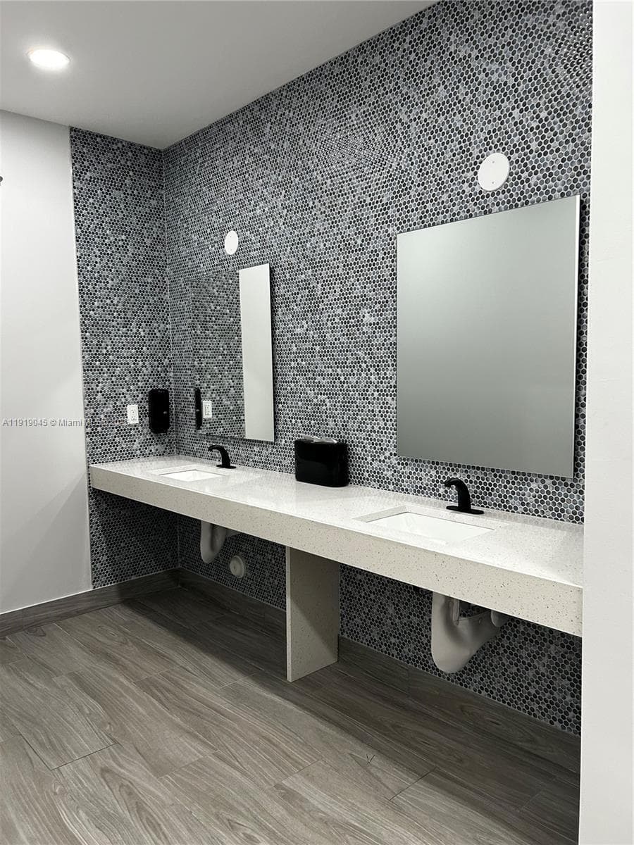 PLAZA OF AMERICAS CONDO P · #509 in Sunny Isles Beach - Photo 36