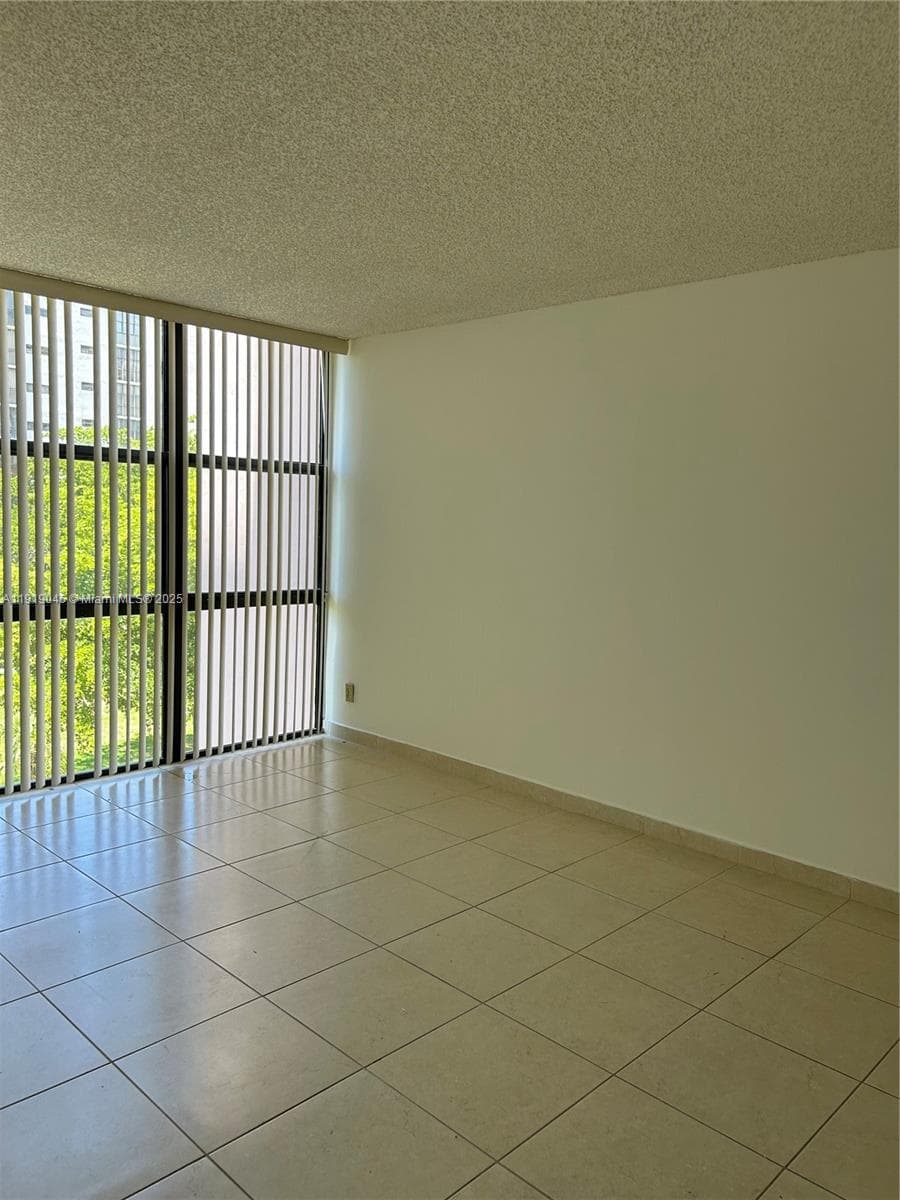 PLAZA OF AMERICAS CONDO P · #509 in Sunny Isles Beach - Photo 35