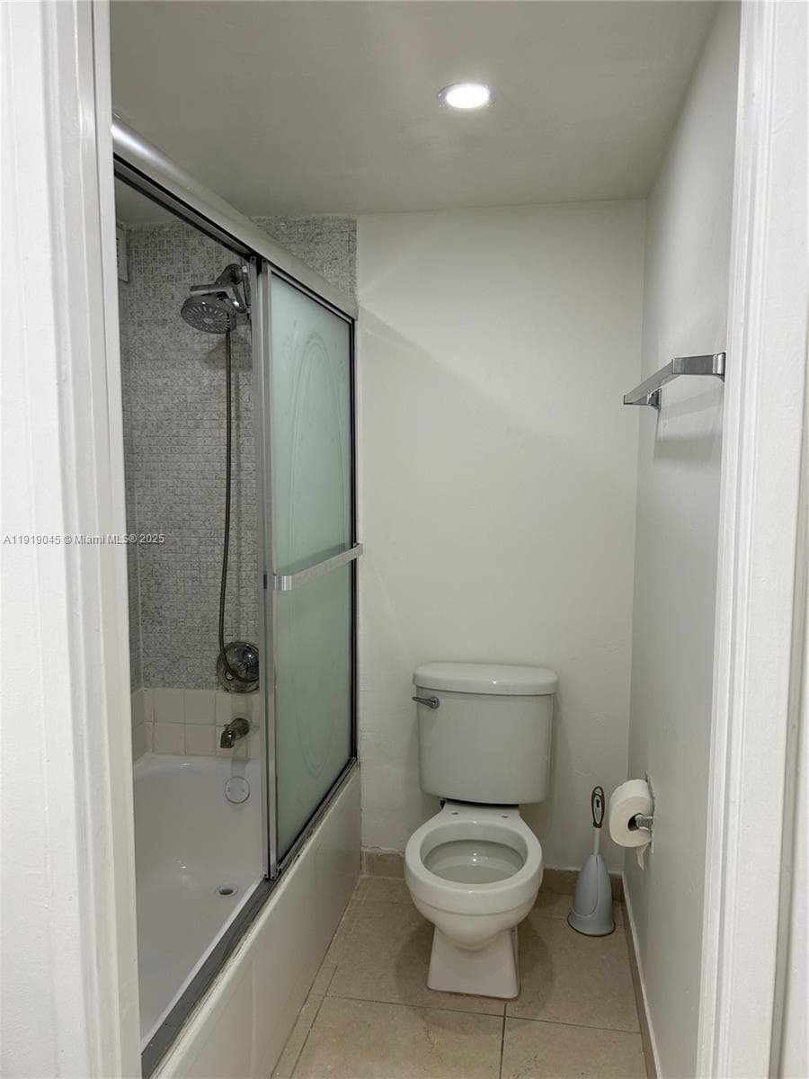 PLAZA OF AMERICAS CONDO P · #509 in Sunny Isles Beach - Photo 29