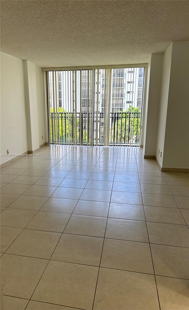 PLAZA OF AMERICAS CONDO P · #509 in Sunny Isles Beach - Photo 21