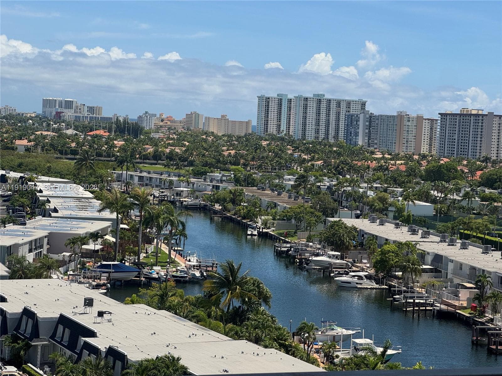 OLYMPUS TOWERS · #1109 in Hallandale Beach - Photo 18