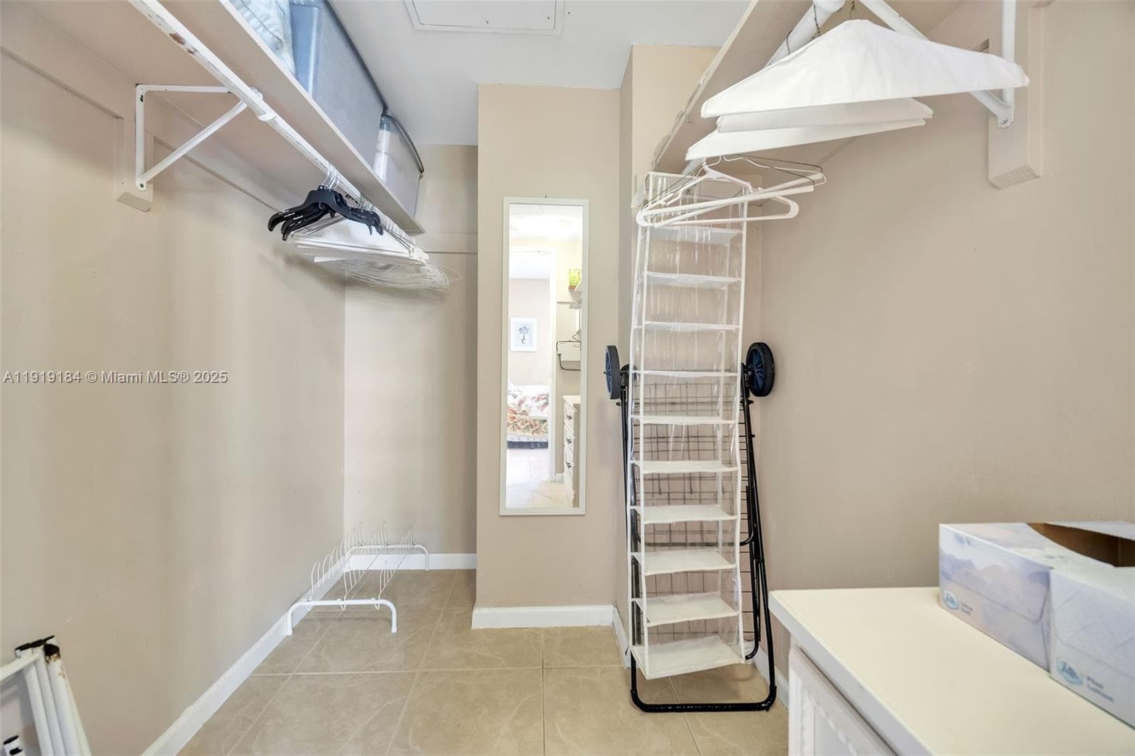 RESIDENCES ON HOLLYWOOD B · #403 in Hollywood - Photo 14