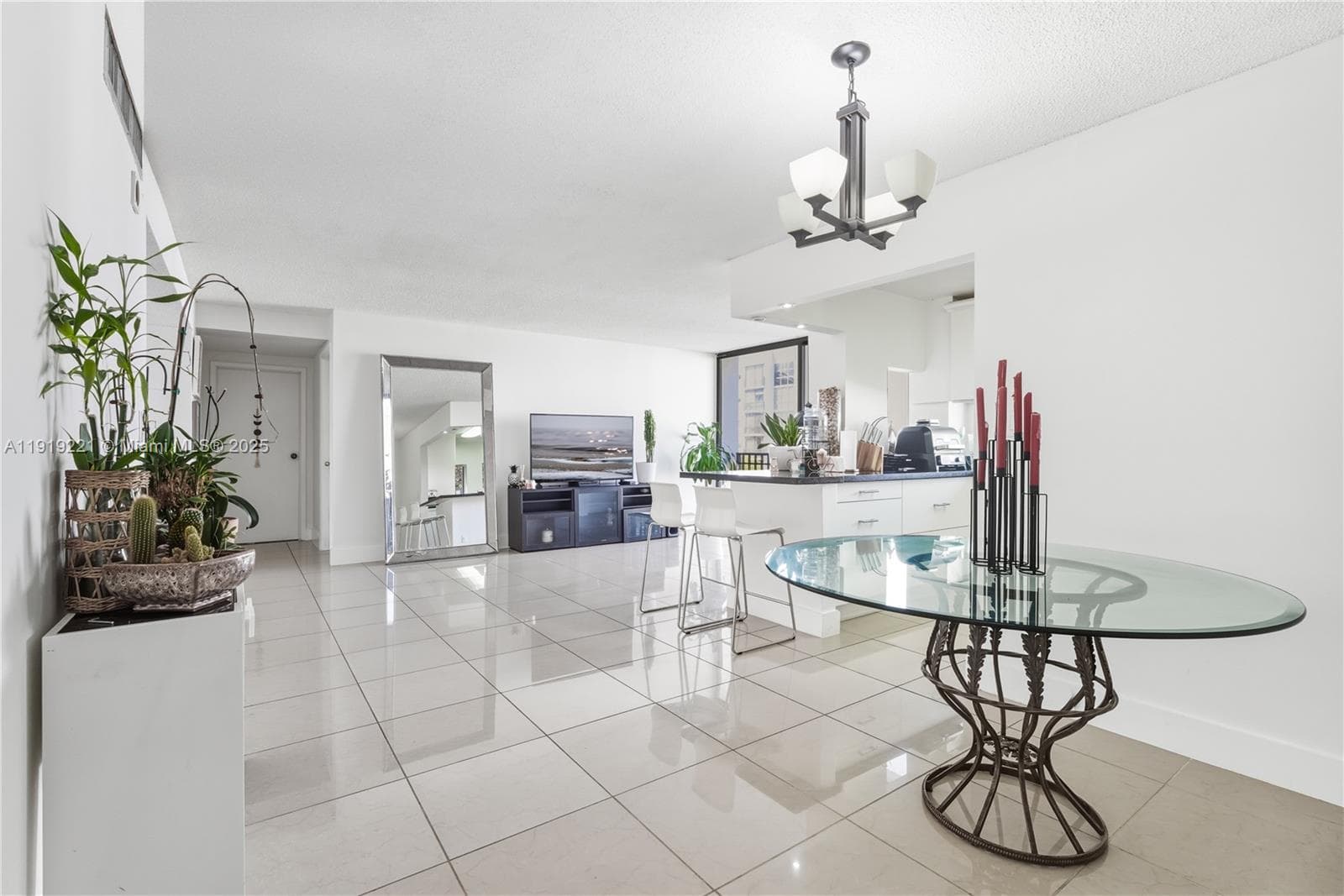 PLAZA OF AMERICAS CONDO P · #707 in Sunny Isles Beach - Photo 6