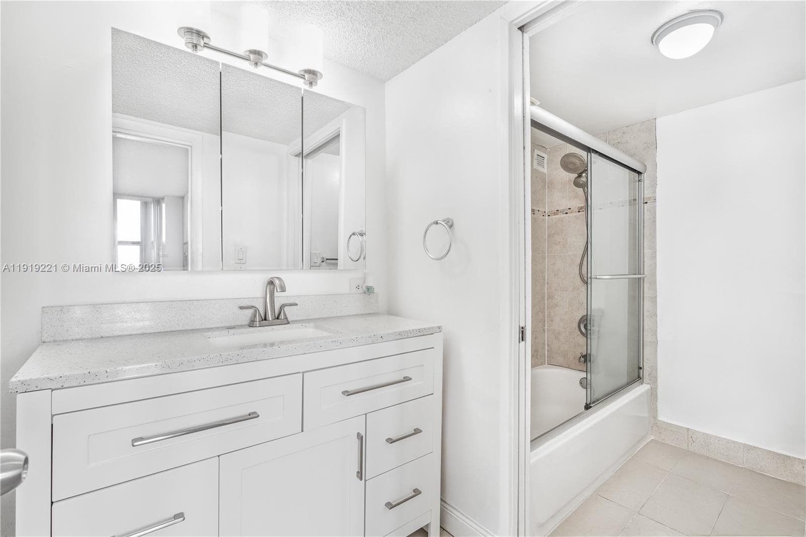 PLAZA OF AMERICAS CONDO P · #707 in Sunny Isles Beach - Photo 3
