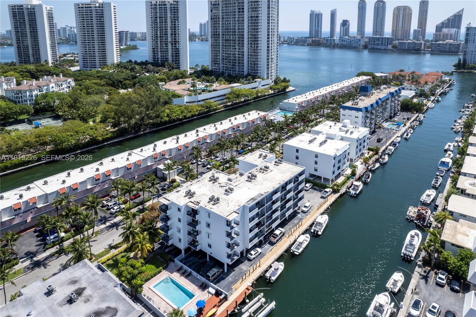 DOLPHIN CONDO · #405 in North Miami Beach - Photo 2