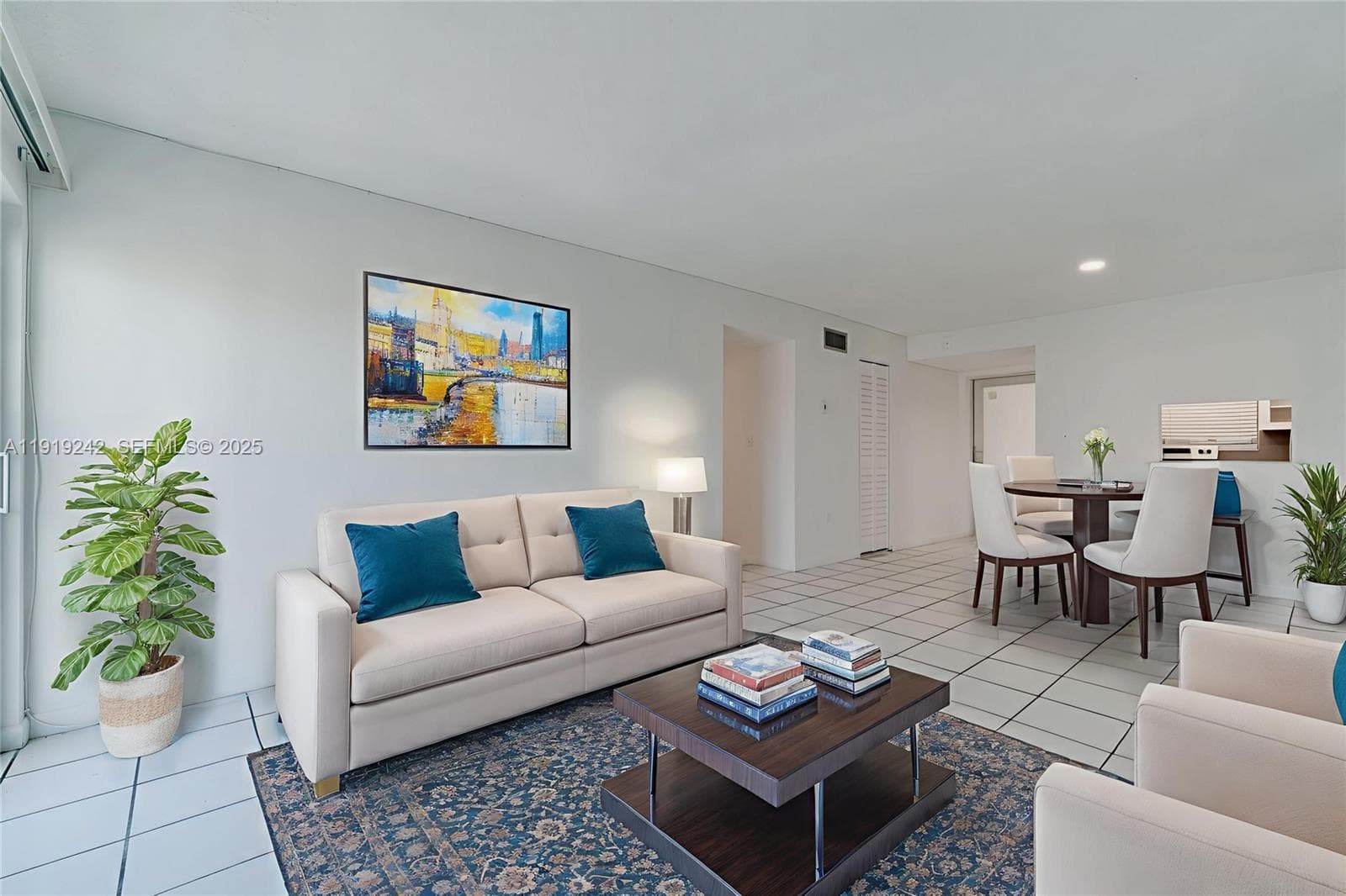 PARADISE PLAZA CONDO · #404 in Miami Beach - Photo 1