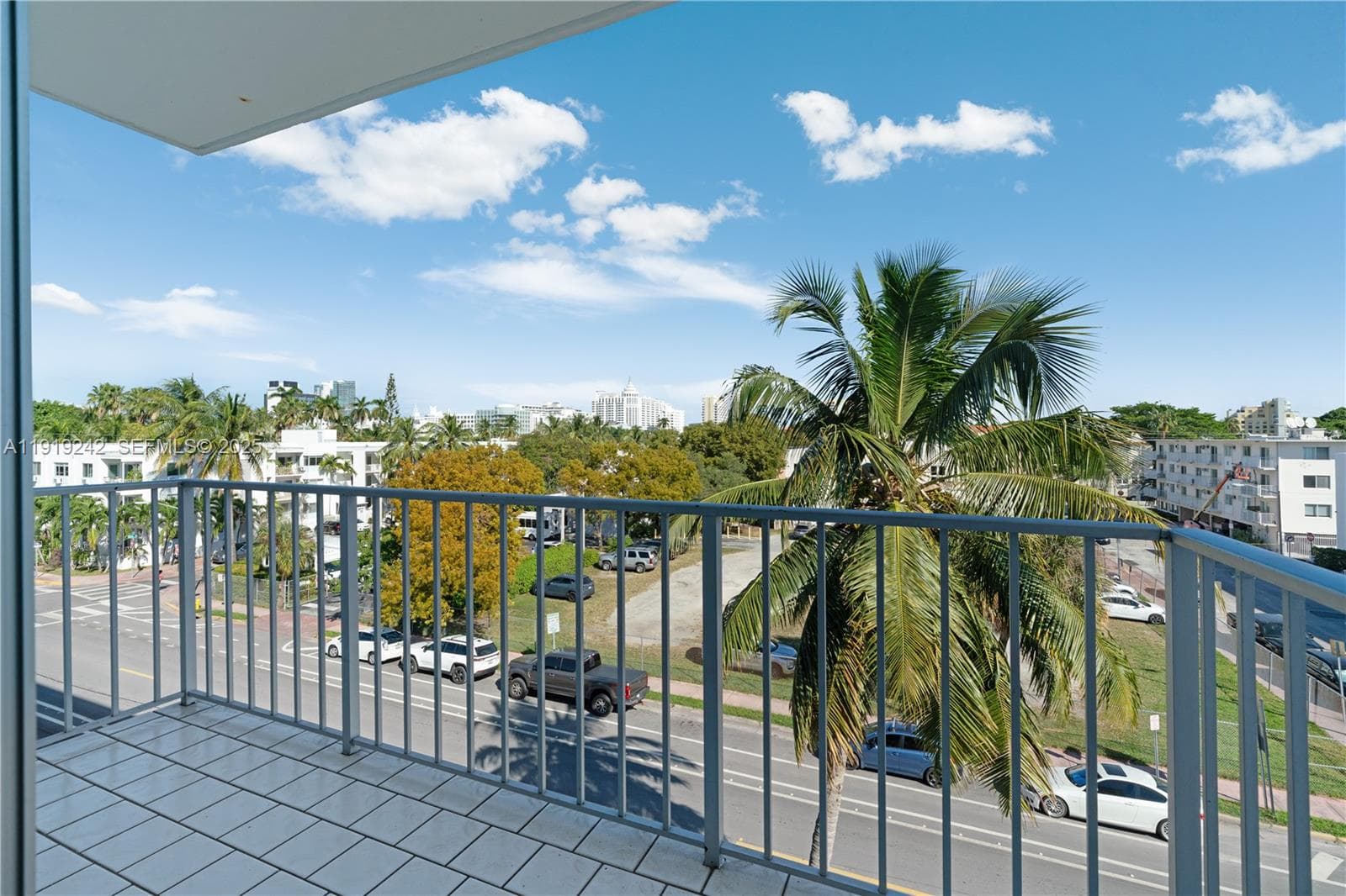 PARADISE PLAZA CONDO · #404 in Miami Beach - Photo 5