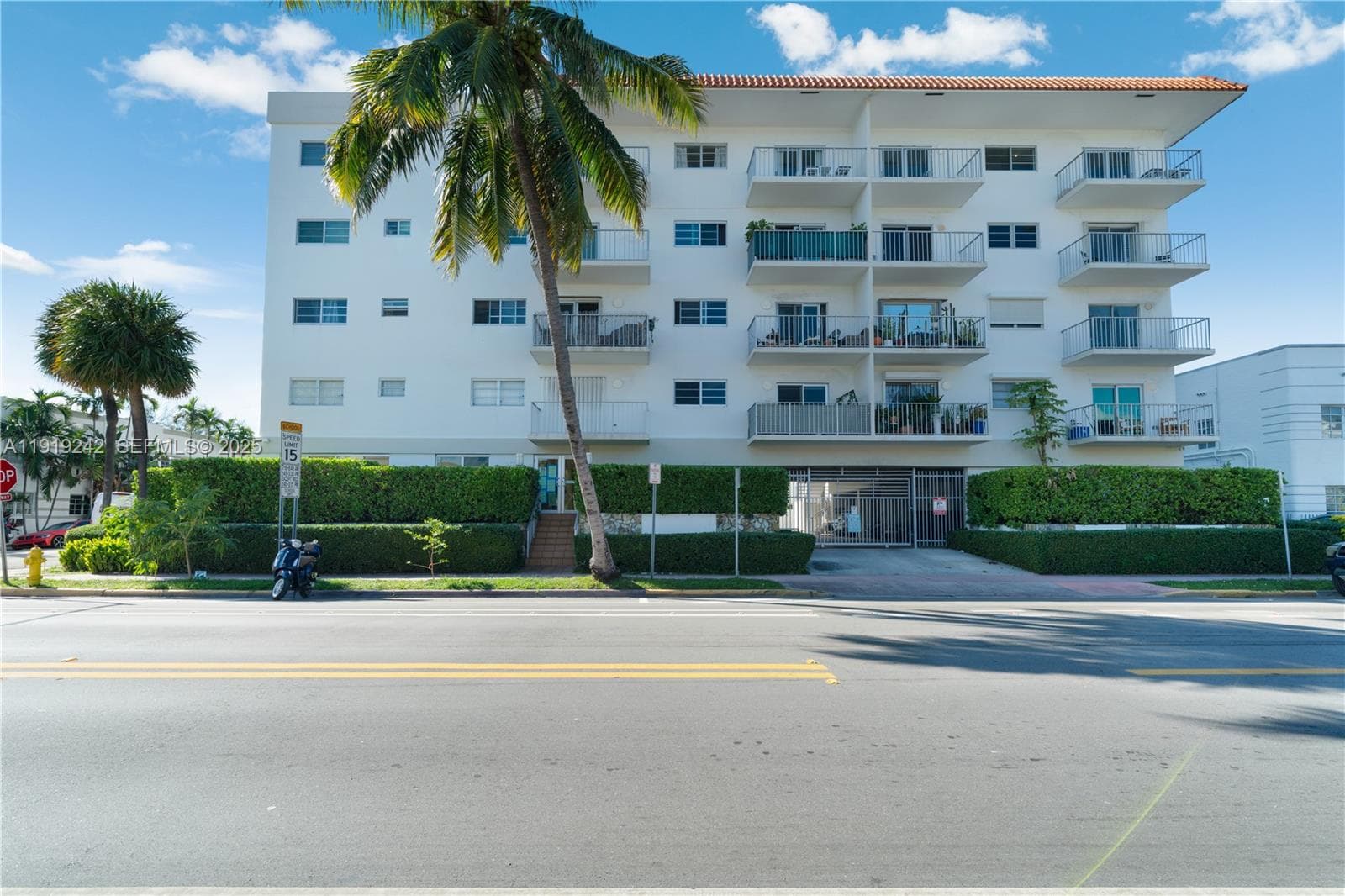 PARADISE PLAZA CONDO · #404 in Miami Beach - Photo 29