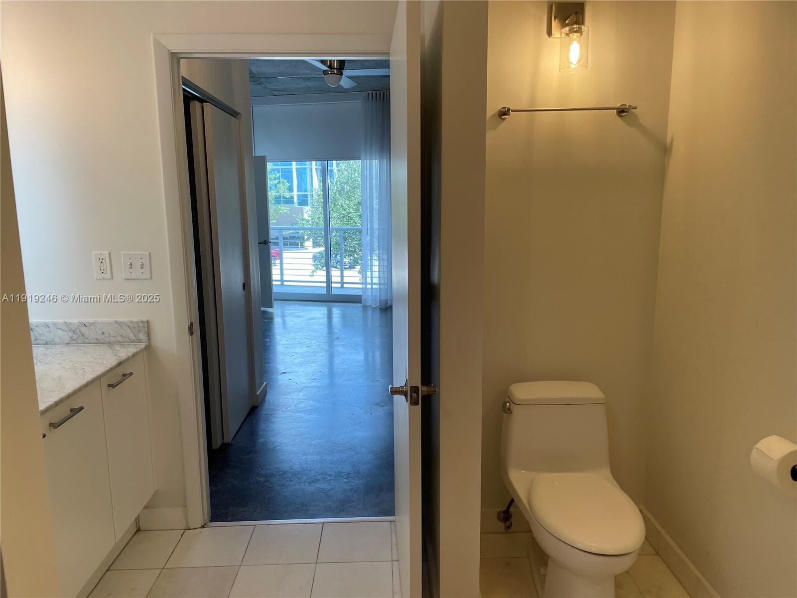 THE MERIDIAN CONDO · #330 in Miami Beach - Photo 12
