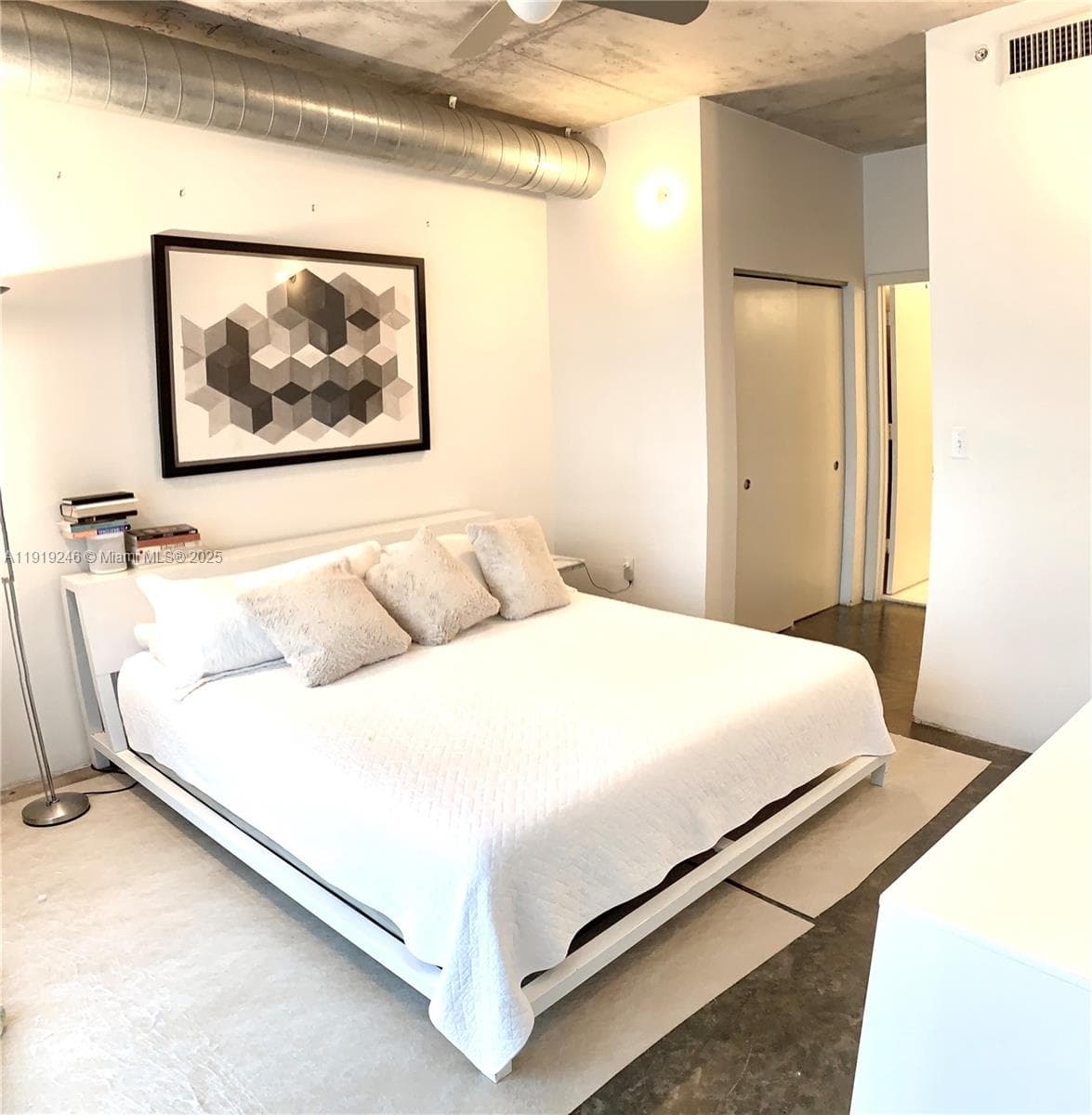 THE MERIDIAN CONDO · #330 in Miami Beach - Photo 7
