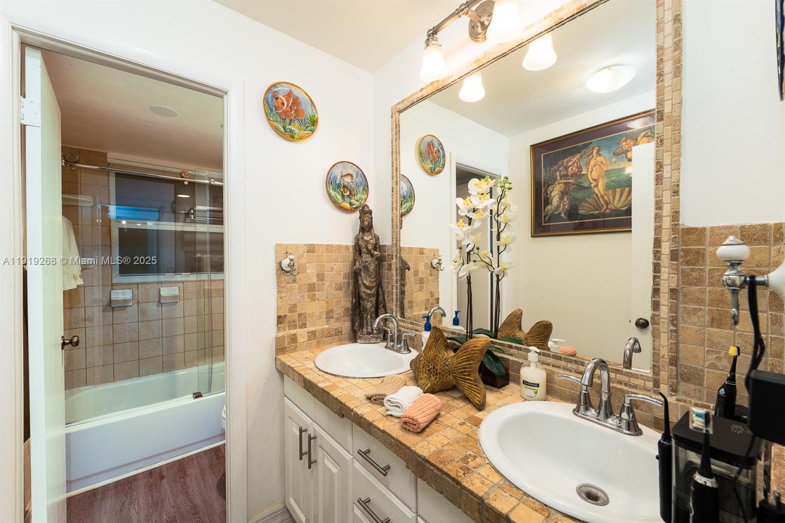 Drexel Condominum · #203 in Miami Beach - Photo 12