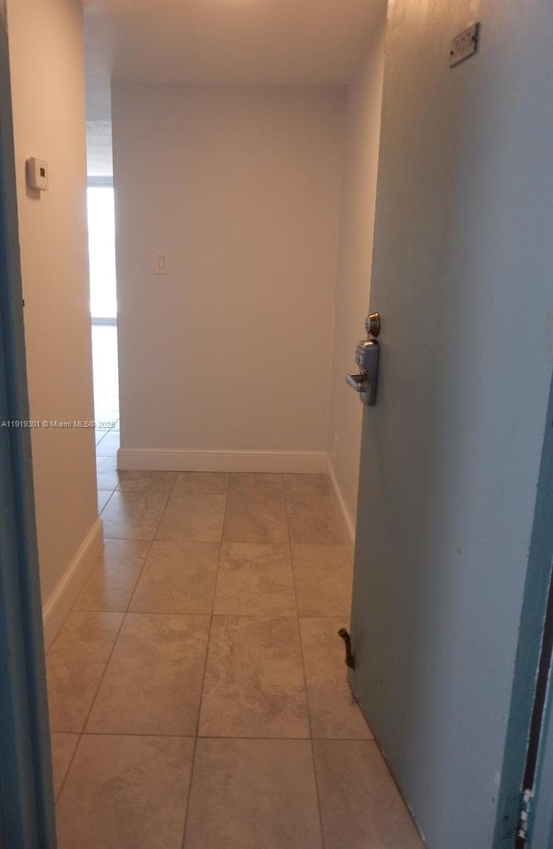 EDGEWATER BEACH TOWERS CO · #303 in Hollywood - Photo 13