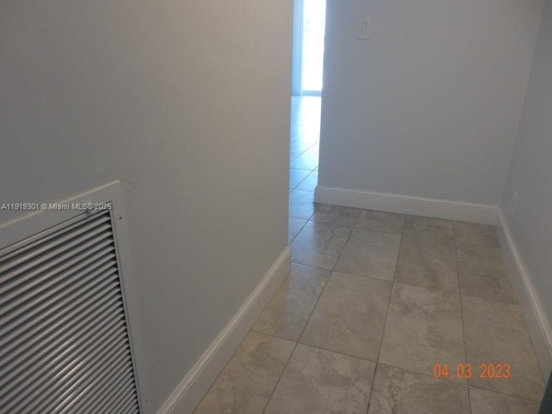 EDGEWATER BEACH TOWERS CO · #303 in Hollywood - Photo 12