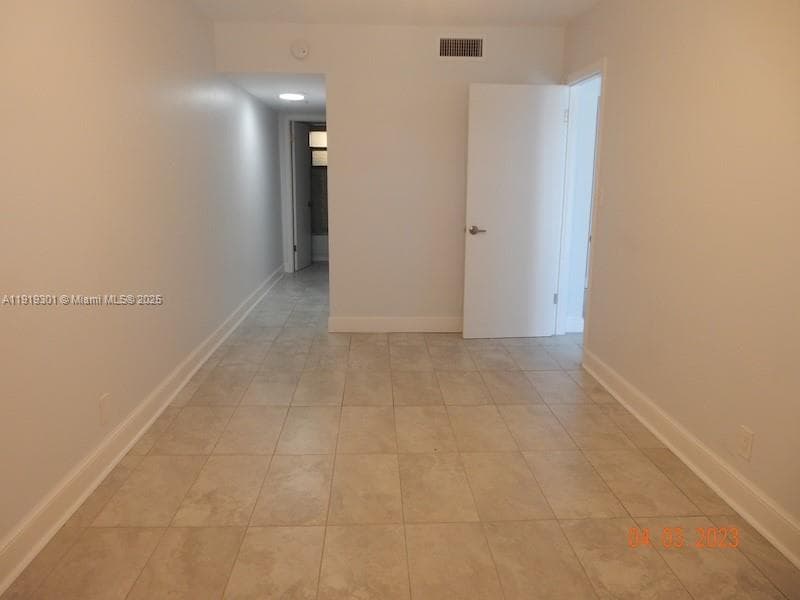 EDGEWATER BEACH TOWERS CO · #303 in Hollywood - Photo 9