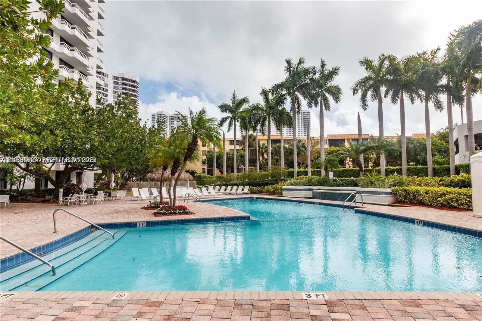 PARC CENTRAL AVENTURA EAS · #516 in Aventura - Photo 17
