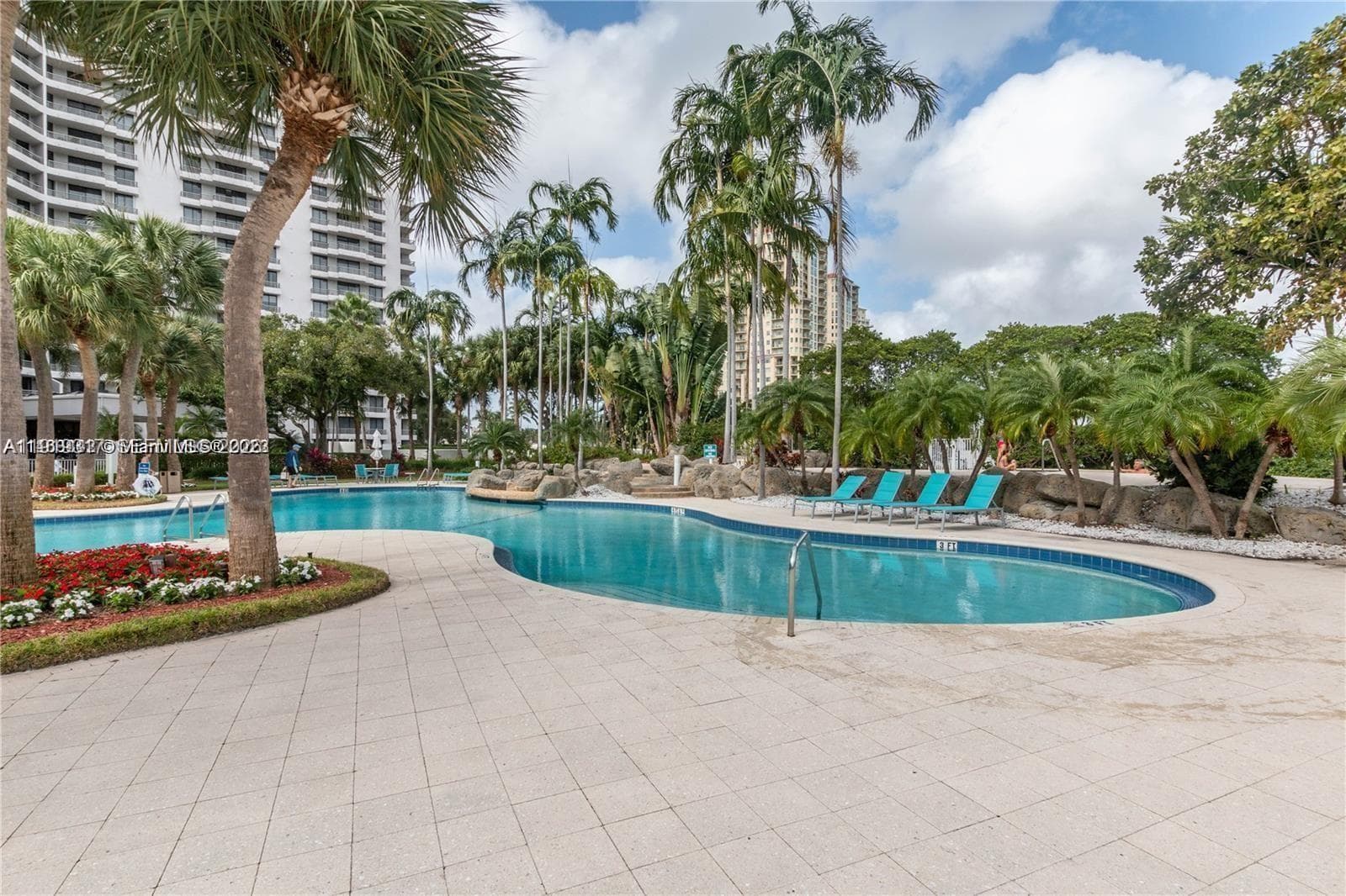 PARC CENTRAL AVENTURA EAS · #516 in Aventura - Photo 18