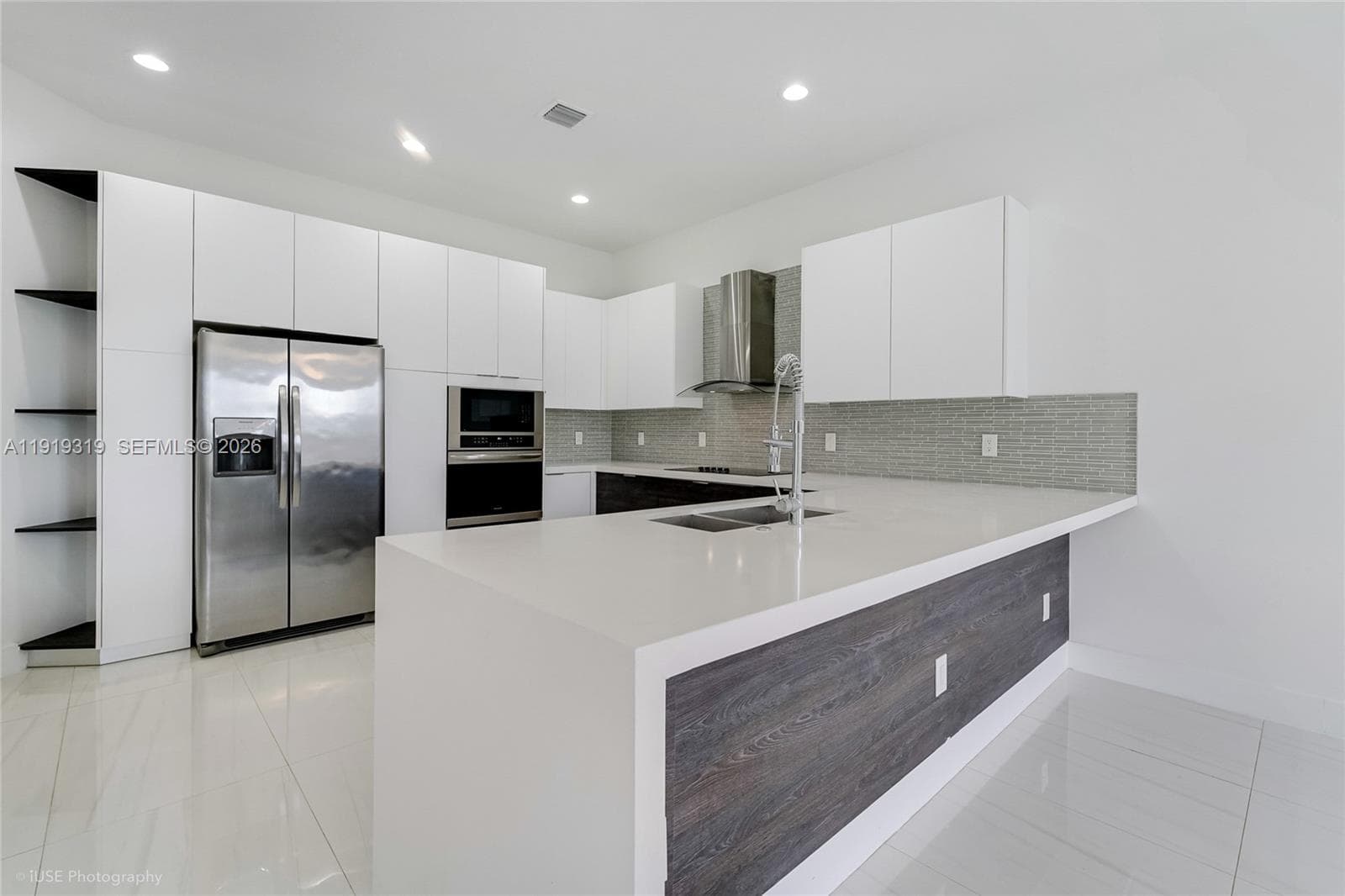 REVISED PLAT OF CANAL GRO in Dania Beach - Photo 2