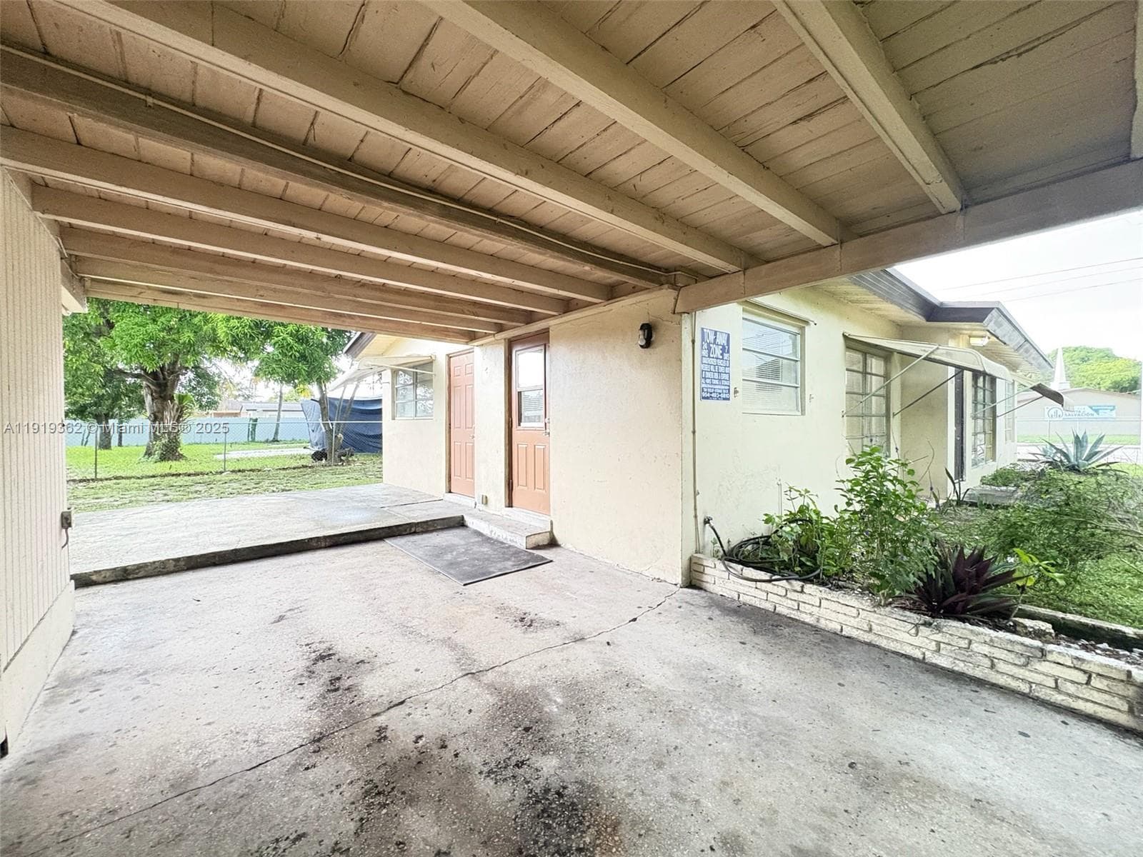 1900 NW 12th Ave photo 12