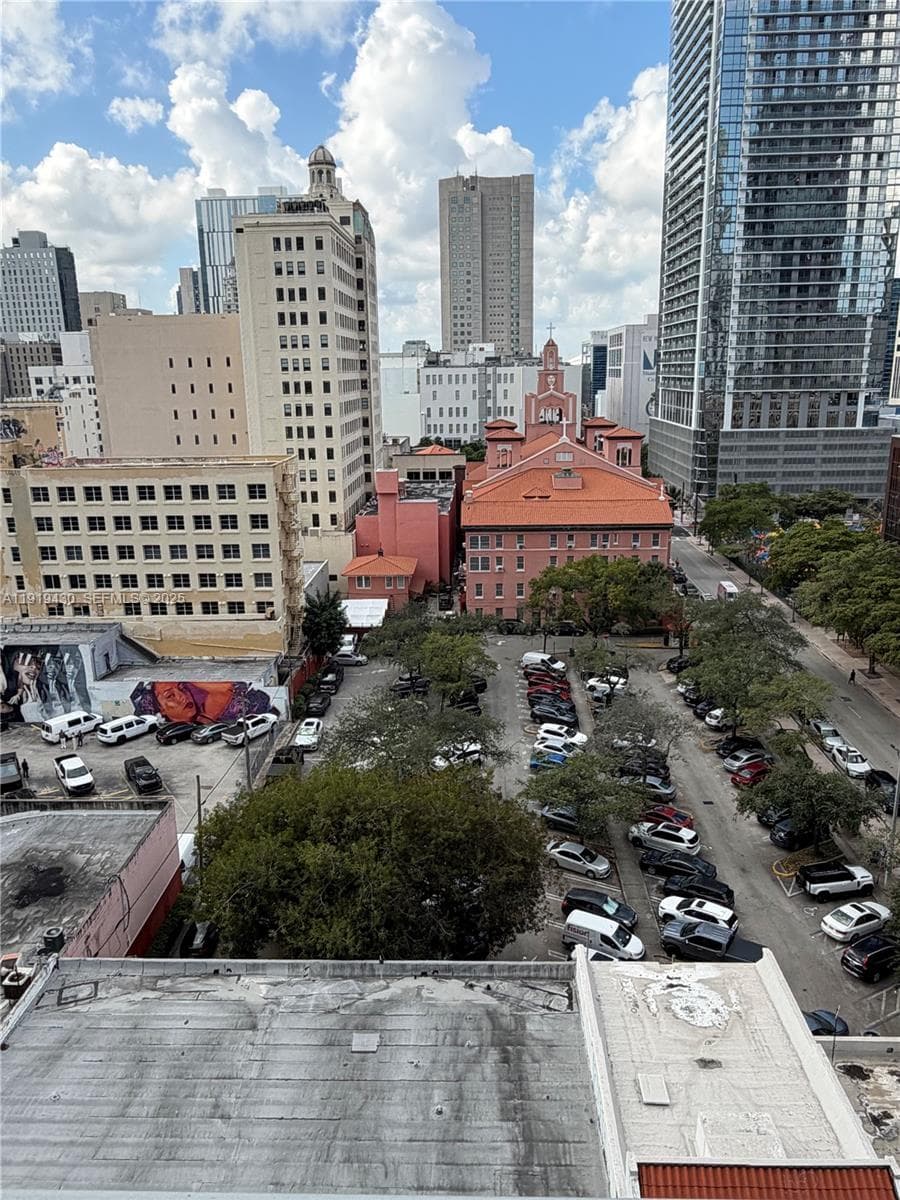 Loft Downtown II · #1017 in Miami - Photo 12