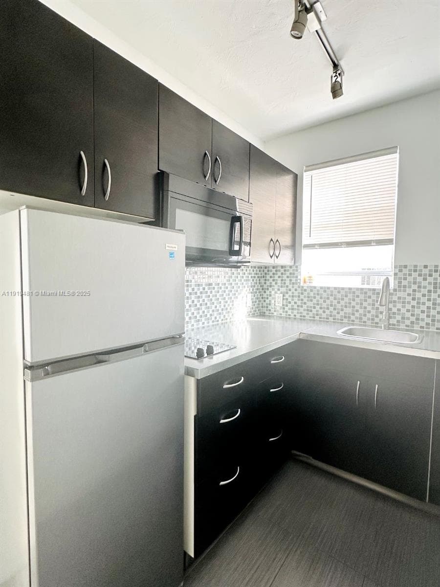 OCEAN BEACH ADDN NO 3 · #203 in Miami Beach - Photo 2