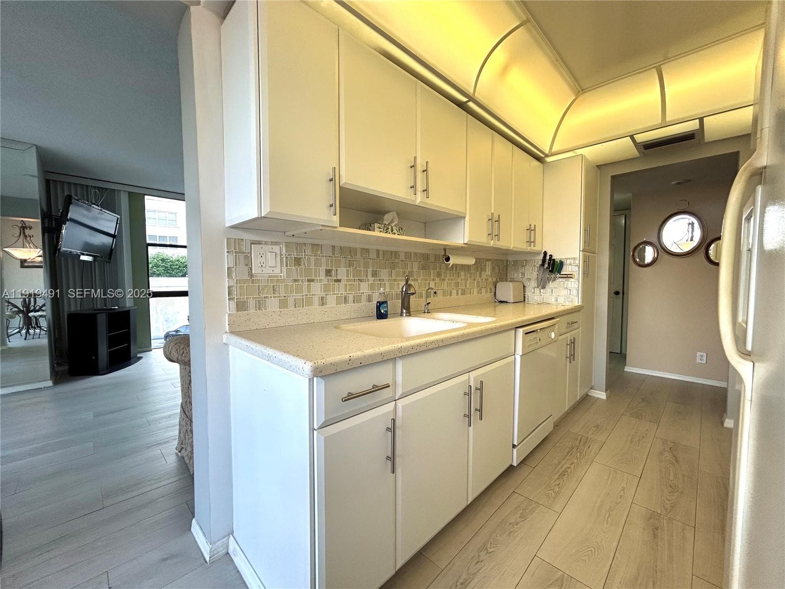 GALT OCEAN TERRACE CONDO · #303 in Fort Lauderdale - Photo 2