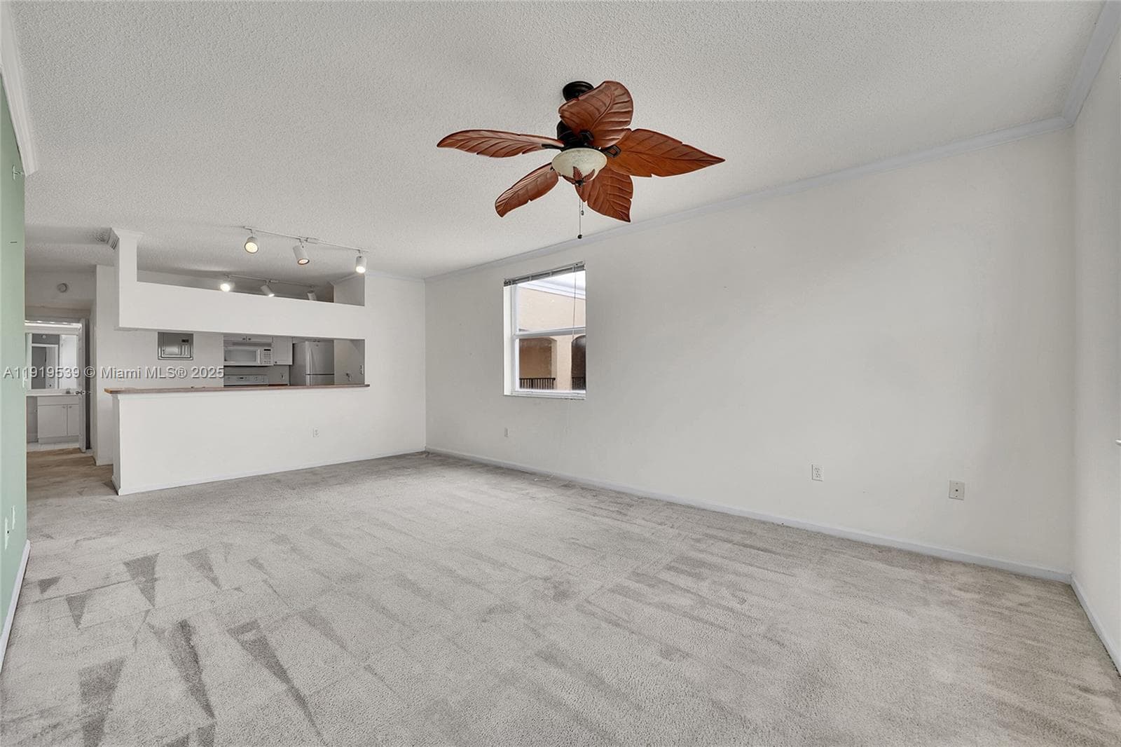 Porto Bellagio · #3612 in Sunny Isles Beach - Photo 16