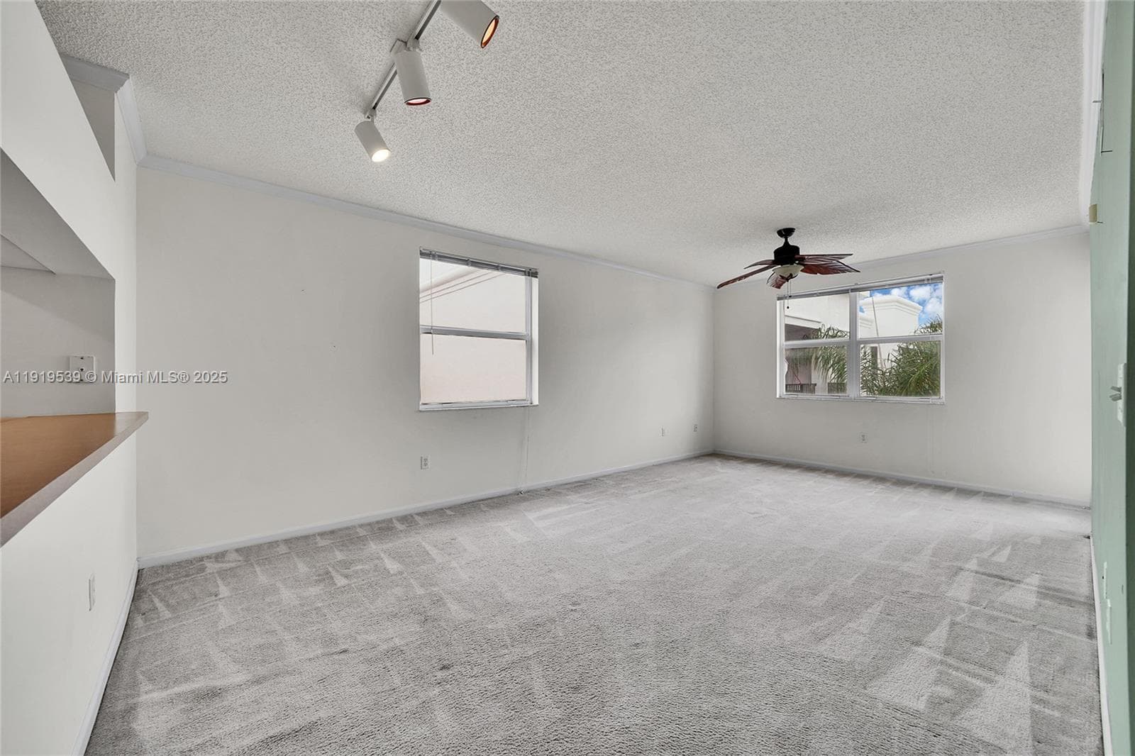 Porto Bellagio · #3612 in Sunny Isles Beach - Photo 12